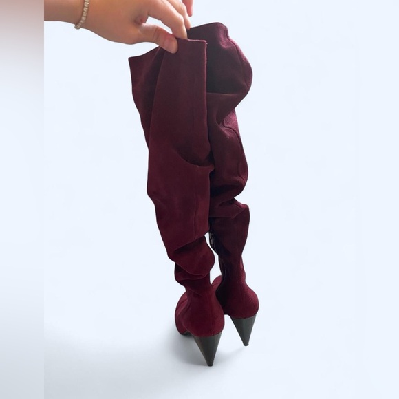 INC International Concepts Women's
Maroon Suede Dress Boots size 6 - Picture 4 of 8